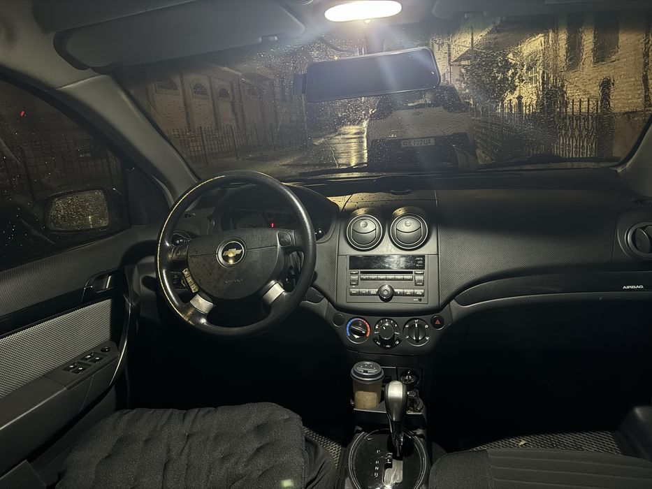 Moshina sotiladi nexia 3