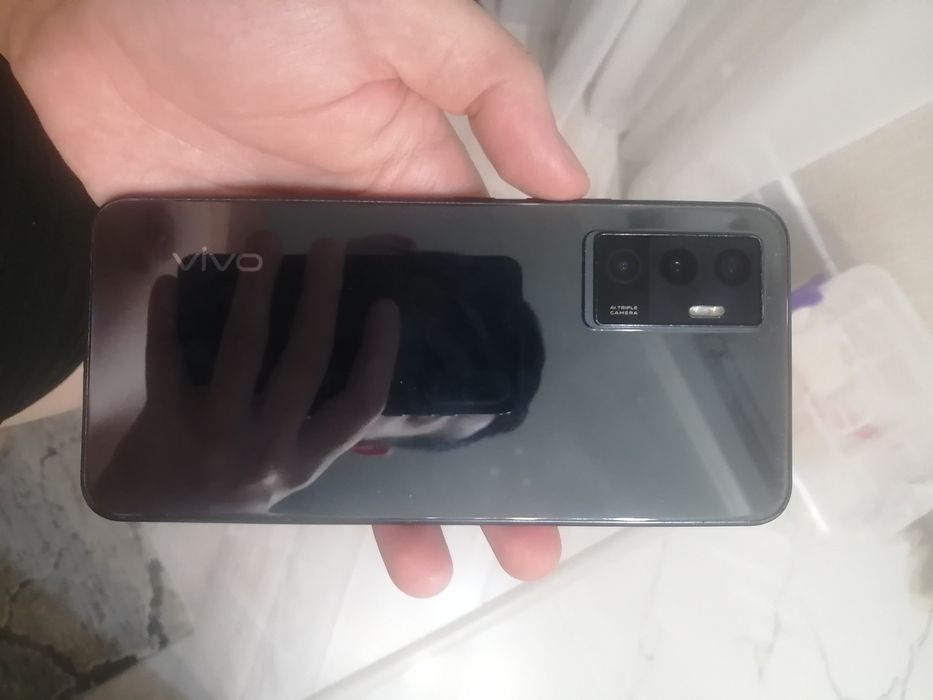 Продам телефон vivo v23e