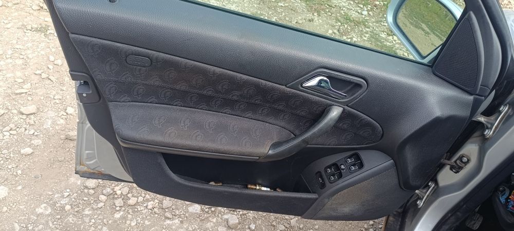 Мерцедес ц класа/Mercedes w203