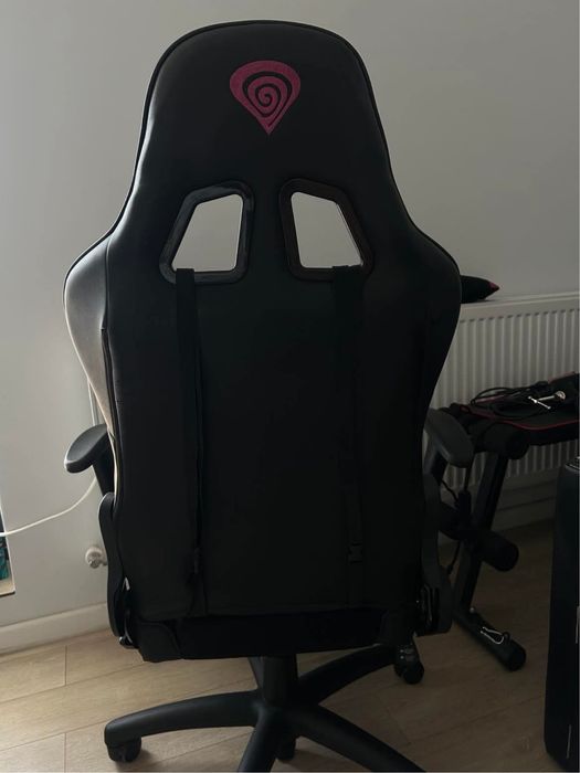Scaun de Gaming Genesis