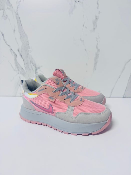 Nike roz pudra femei