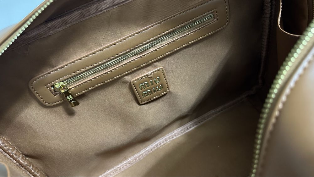 Сумка Miu Miu женская