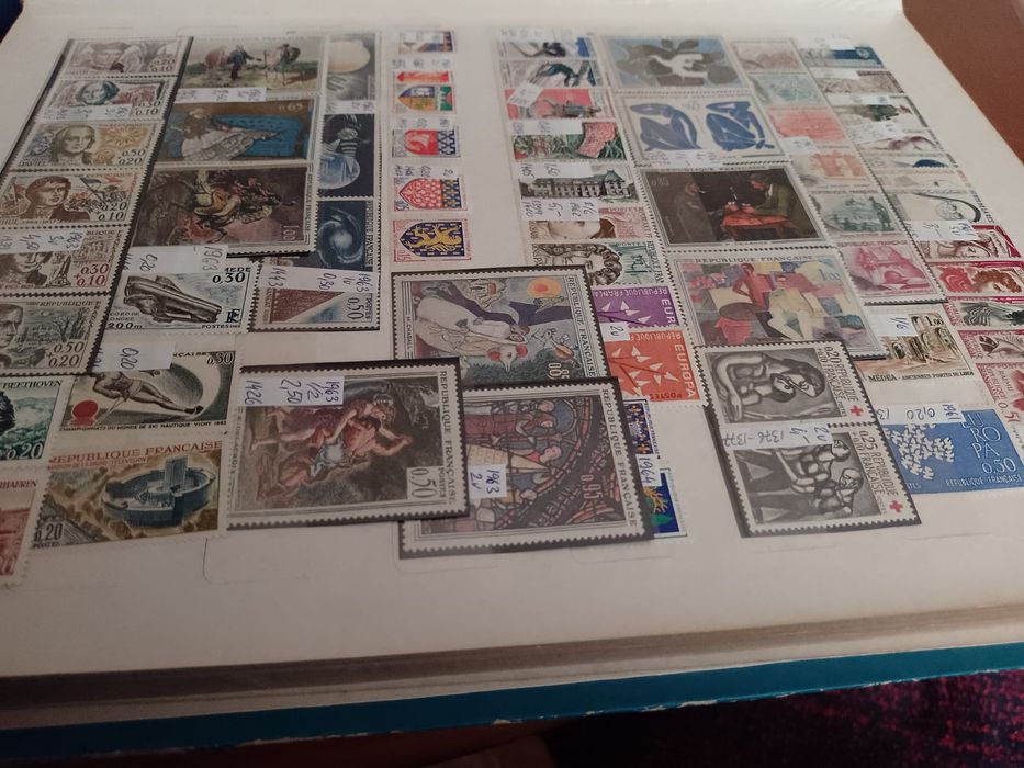 Vând urgent timbre românești și straine