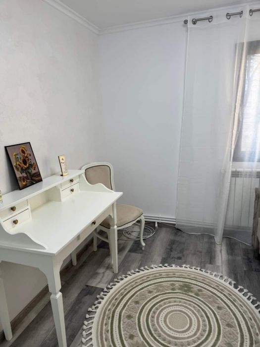 Apartament 2 camere modernizat 3 camere utilat mobilat la cheie !