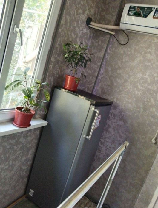 Думбиробод 1/3/4 Панелни дом балкон 1.5/3 чистая ремонт