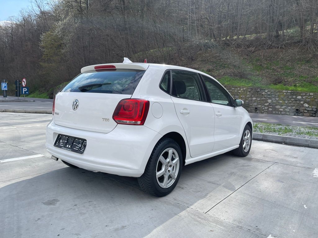 Vw polo 1,2 diesel an 2014 euro 5 Navigație/ Clima funcțională/ Jenti/