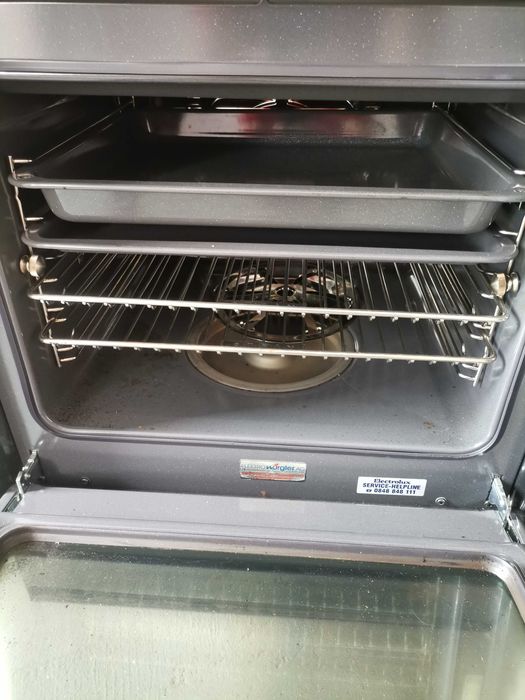 Фурна за вграждане Electrolux Profesional