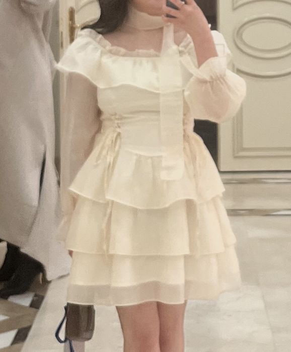 летнее платье с открытыми плечами