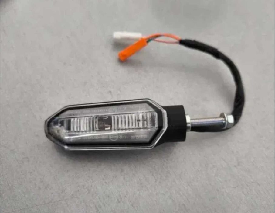 Semnalizare Fata Honda CB500F CBR500R CB500X Originala 2023