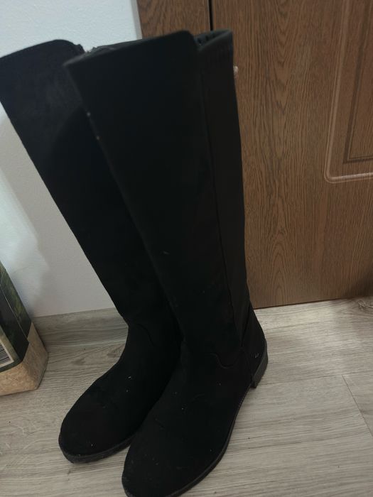 Cizme ,noi (folosite o singura data )