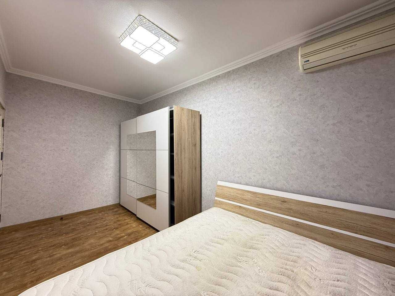 Продается квартира в Центре Мирабад ул.Айбек  ор.Гарант банк  3/1/9