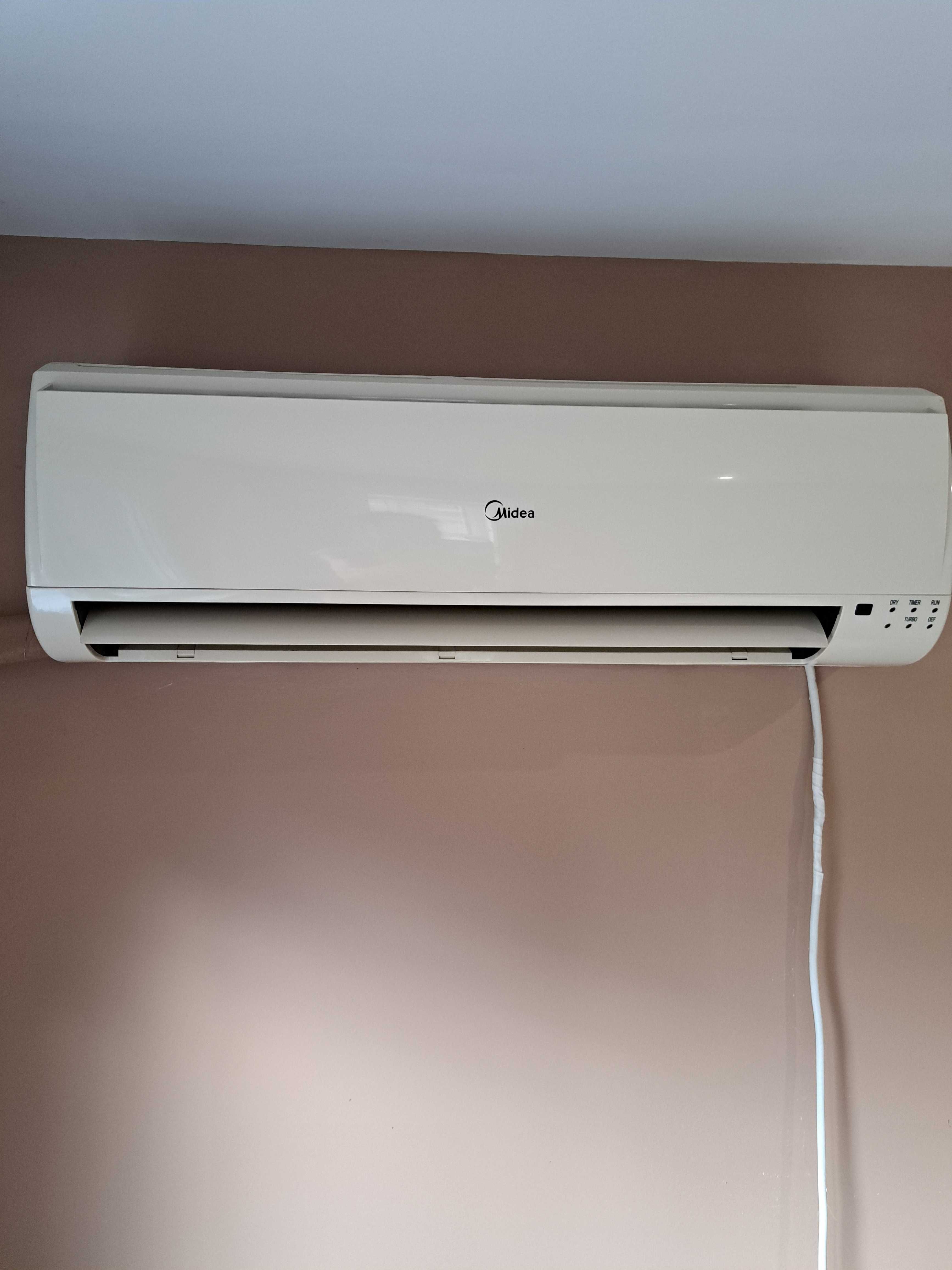 Климатик MIDEA в много добро съттояние