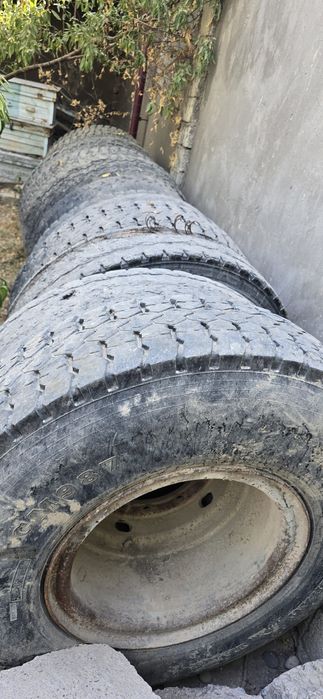 Хово Чакман Рабочий балон размери 12.00.20 састаянаси 80% 2дона 30% 6