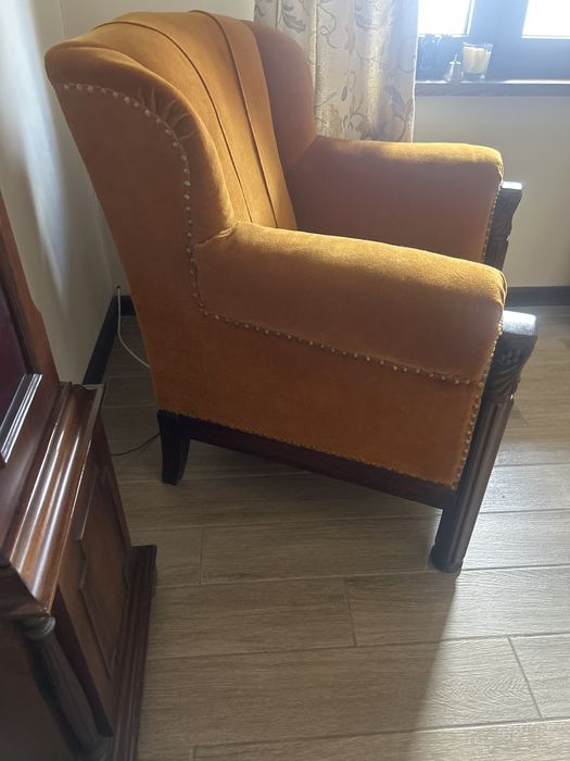 Doua fotolii  lemn masiv
