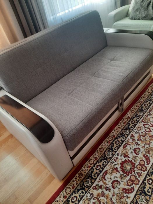 Диван-трансформер в отличном состоянии