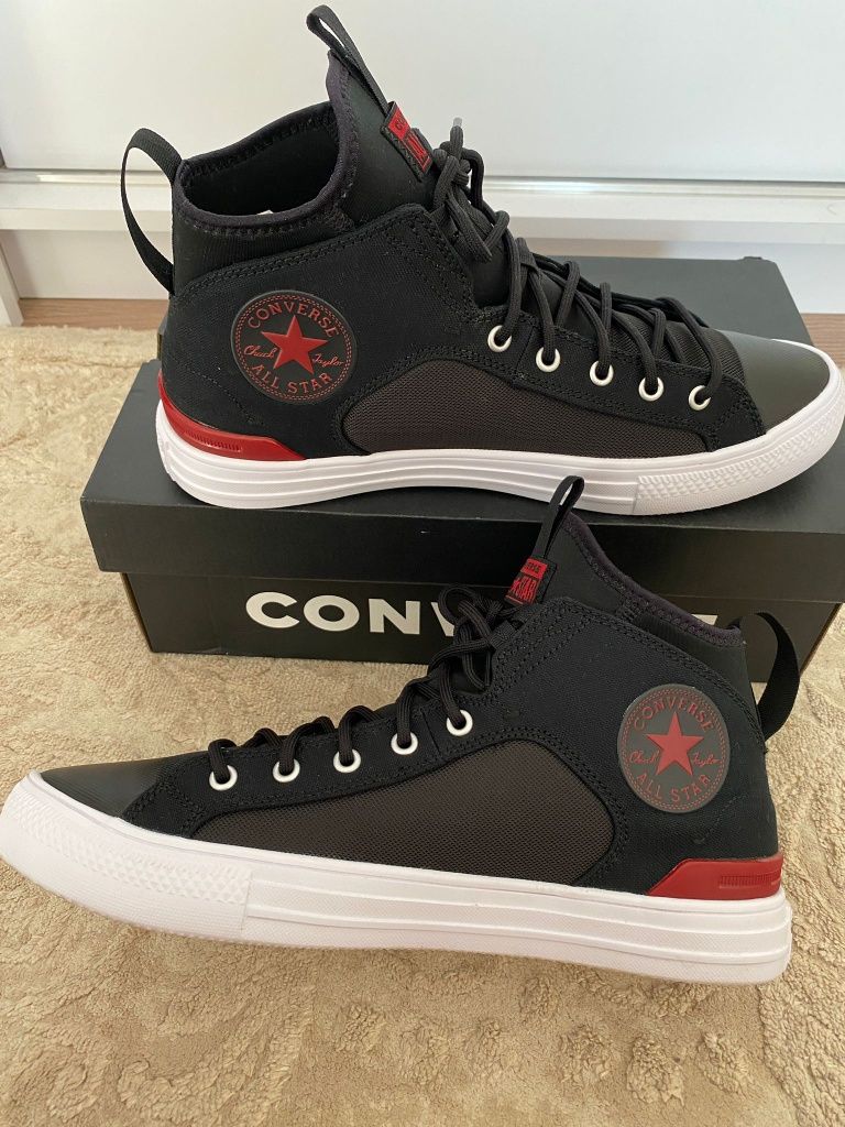 Tenes Converse originali nr 44 si 45 nu vans nu jordan