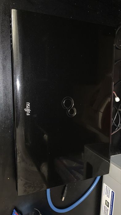 Ноутбук фуджитсу