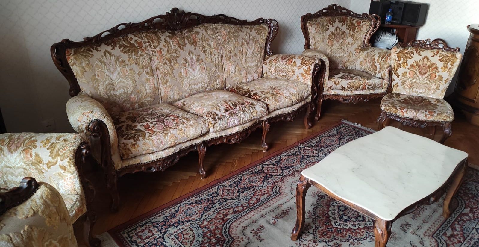 Canapea Baroc cu fotolii scaune și măsuță cafea din Lemn masiv de Nuc