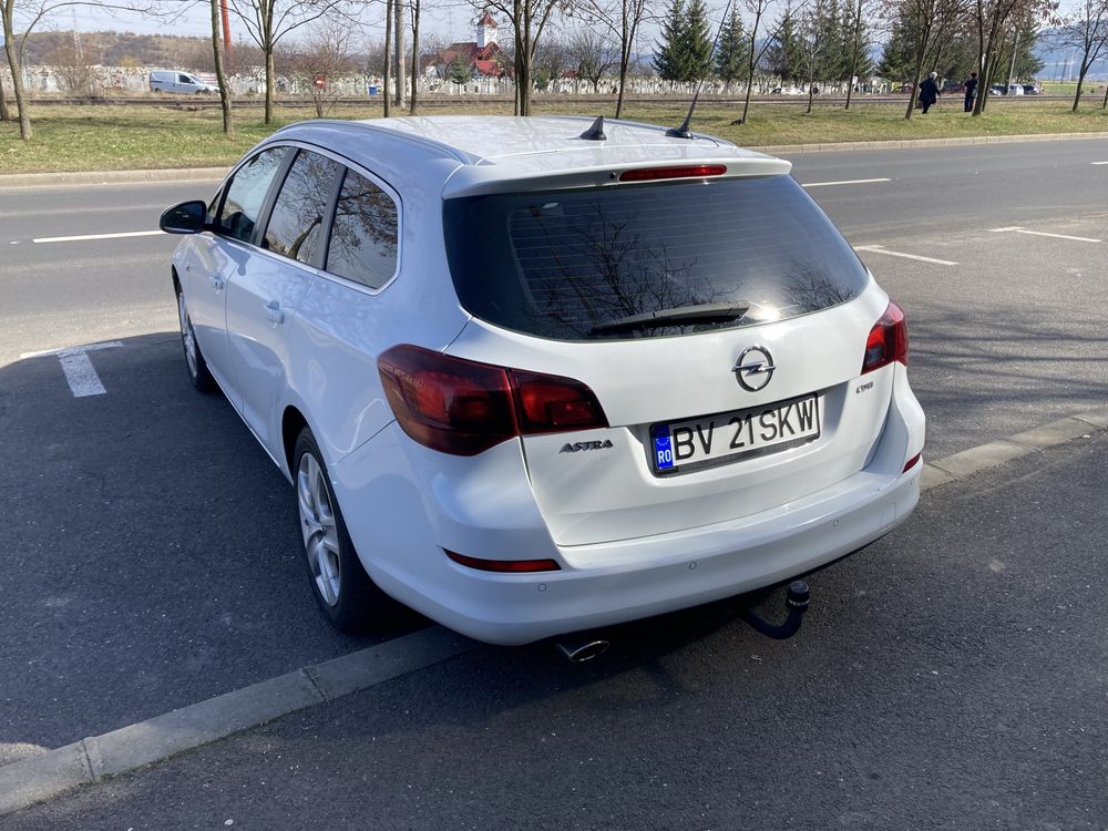 Opel astra 2.0 cdti