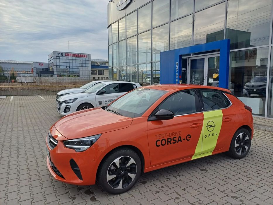 Opel Corsa Opel E CORSA ELEGANCE Battry Propulsion System (100KW) 136 AT