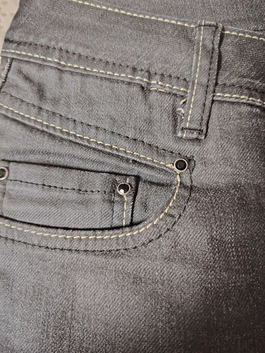 Дамска пола комбинирана с кожа като нова