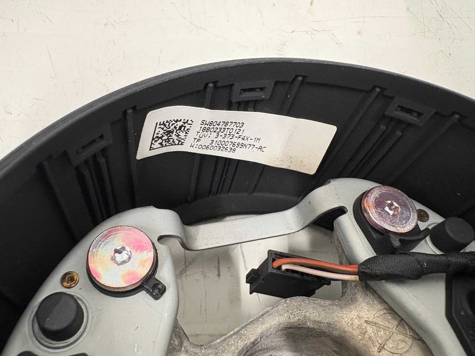 Кожен М спортен волан БМВ Ф45 Ф46 Х1 Ф48 Х2 Ф39 с пера