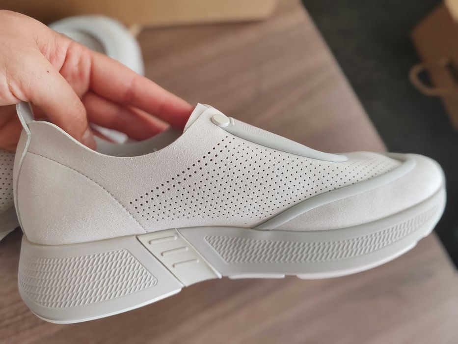 Леки обувки естествена кожа