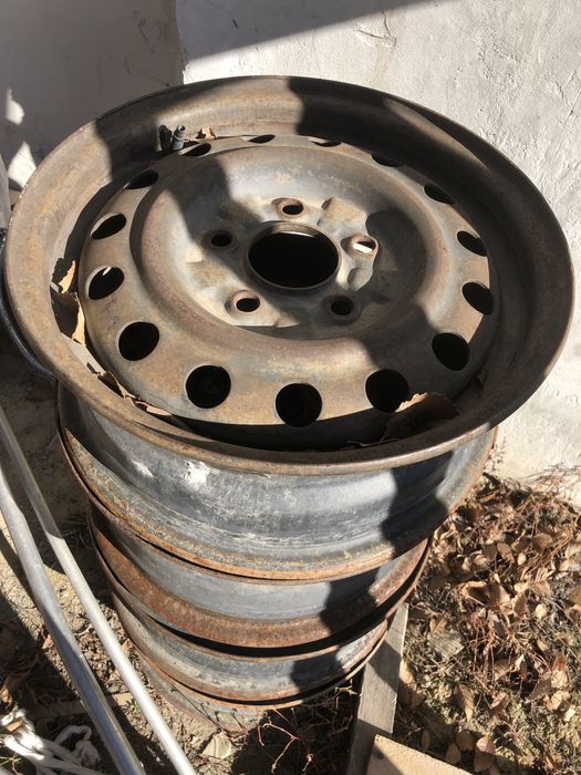 Прдам диски на R15