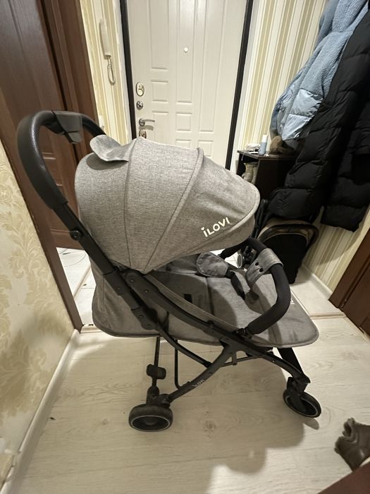 Коляска в хорошем состоянии 6 месяцев только пользовались