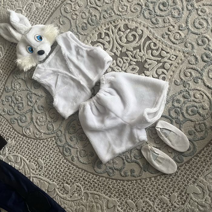 Новогодний костюм зайчика