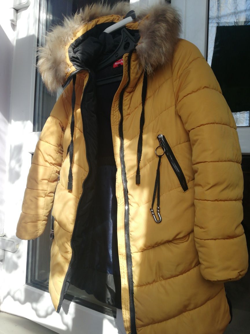 Куртка зимняя с натуральной опушкой