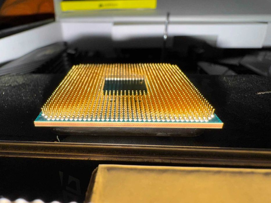 Дъно + рам + процесор (MSI B550 + R5 5600 + 32GB DDR4 3600MHZ)