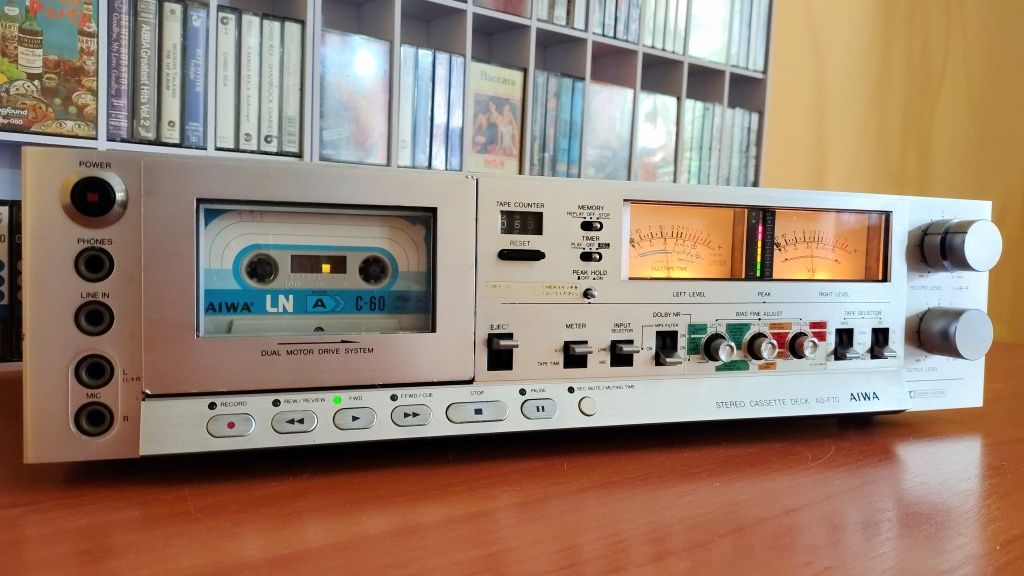 Кассетная дека Aiwa AD-F70
