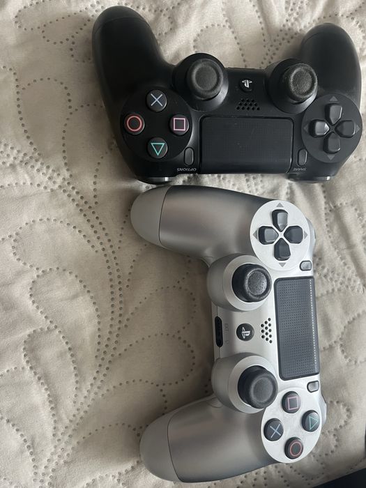 Playstation 4 slim 1TB