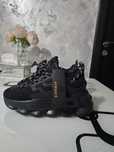 Adidasi Versace Chain Reaction!