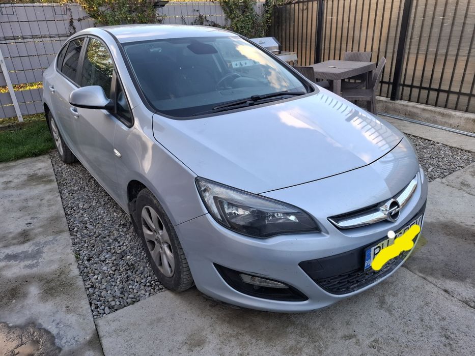 Opel Vând Opel Astra J, 1.6 115cp