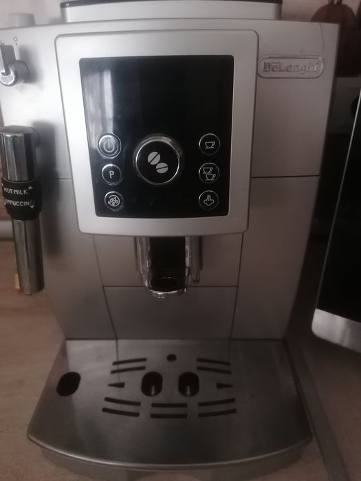 Expresor cafea delonghi