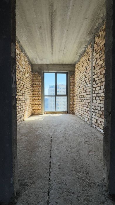 Эшангузар новостройка 140 КВ , квартира коробка