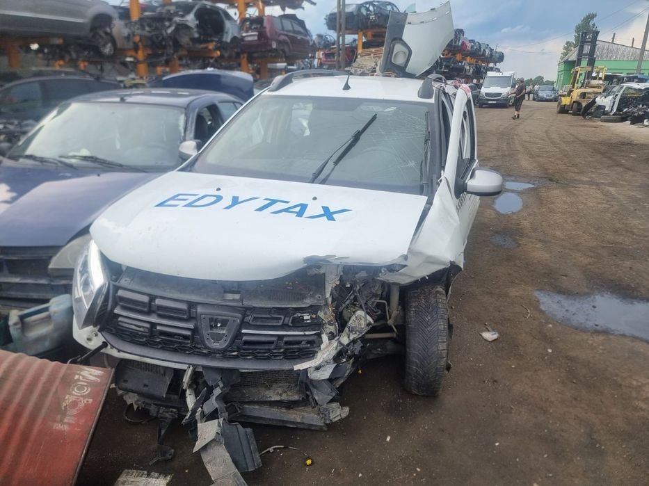 Capac protectie motor 1.5 dci k9k626 175b19528r Dacia Logan 2 [faceli