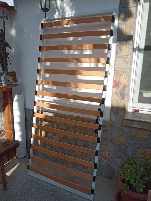 Метална подматрачна рамка 90/200