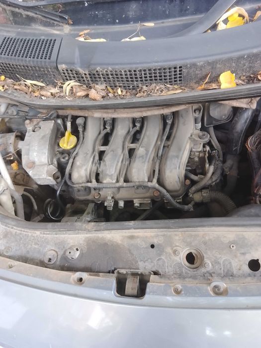 Рено Сценик 1.6 16v