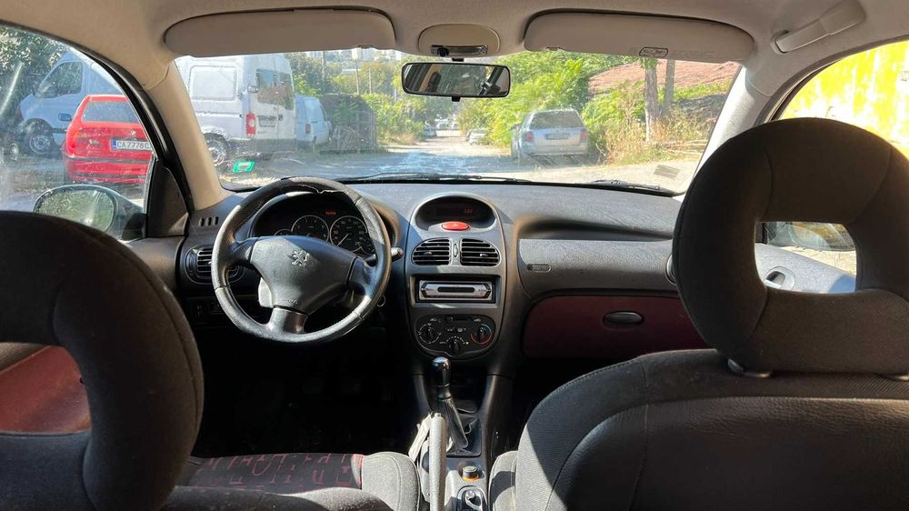 На Части Пежо 206 1,4 75кс 02г Peugeot 206 1.4 2 врати