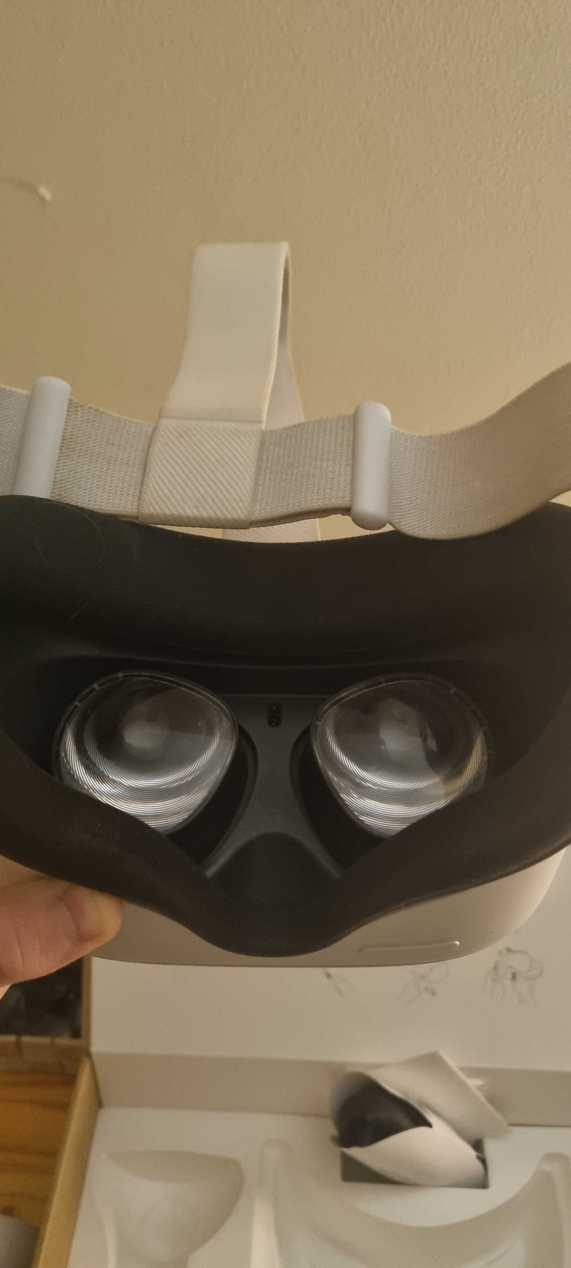 Vând/schimb cască Oculus quest 2