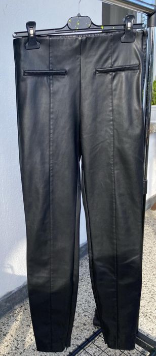 ZARA кожен панталон.