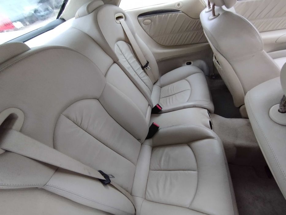 На части Mercedes CLK-350, W209