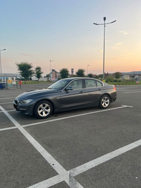 BMW 320D efficient dynamic F30