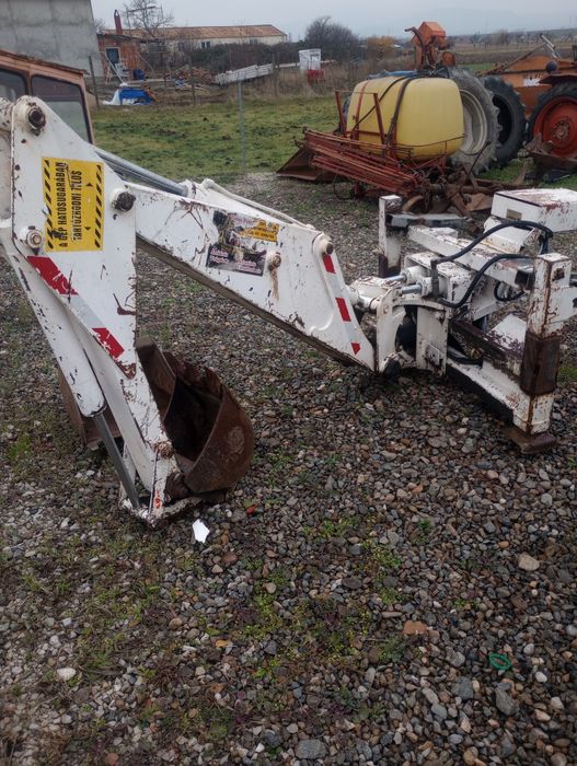 Brat excavator bobcat