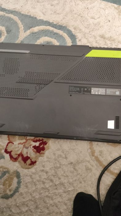 Ноутбук продам .