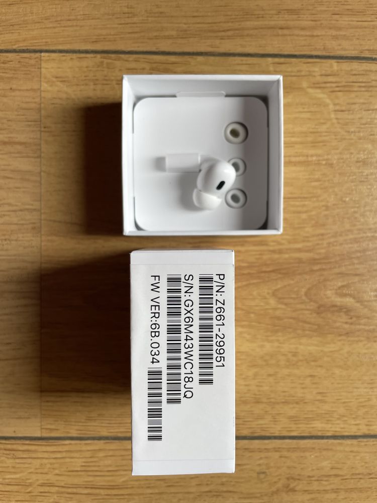 Airpods pro 2  лява слушалка