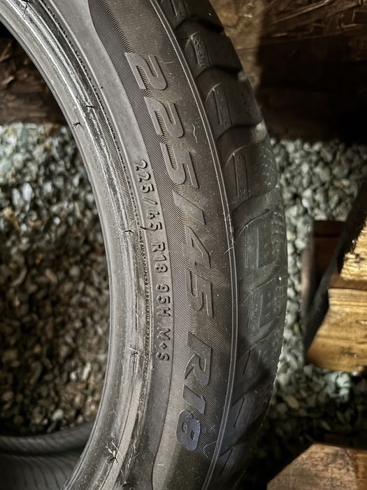Anvelope de iarna Pirelli runflat 225 45 R18